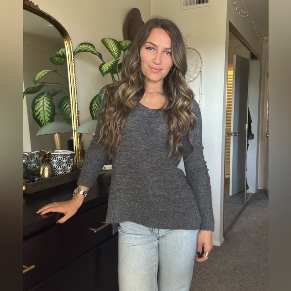 Gray Abercrombie & Fitch sweater xs/s